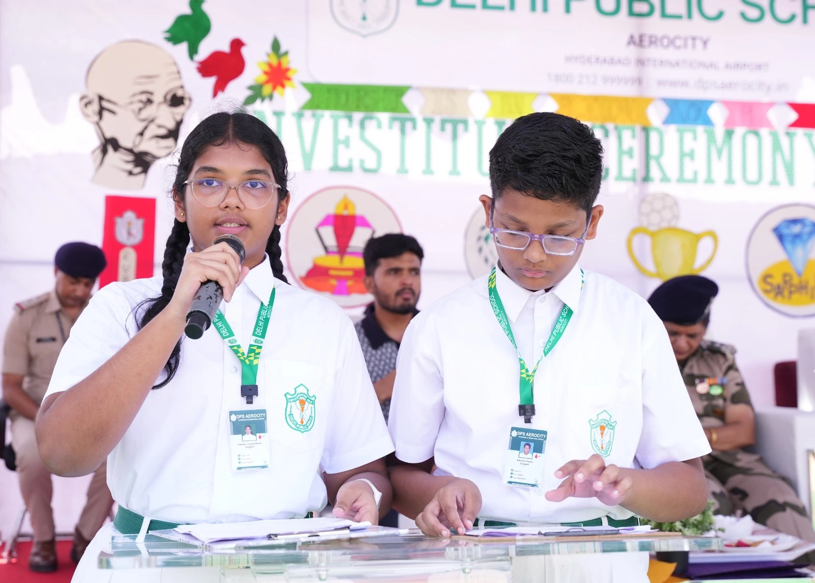 English Eloquence and Global Communication